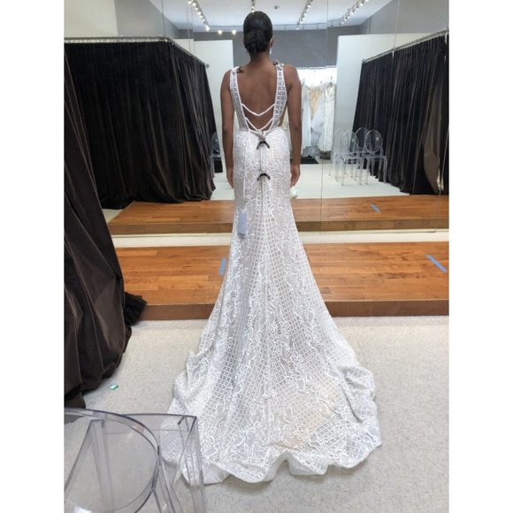 Calla Blanche Connie 18108 Wedding Gown Size 8 - Picture 7 of 11